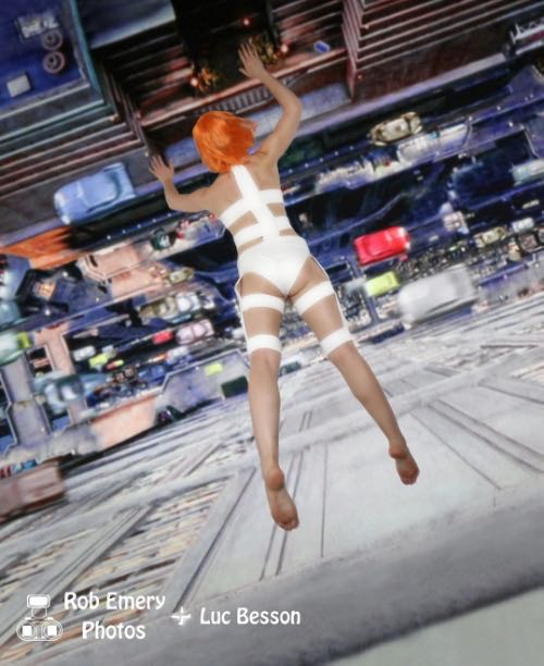 Leeloo evades police by jumping off building